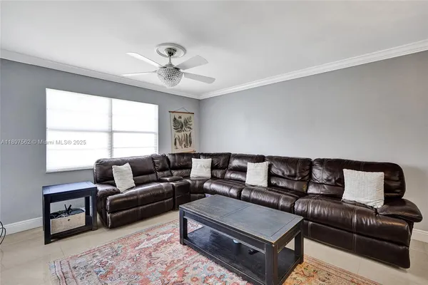 $185,000 | 4314 Northwest 9th Avenue, Unit 33D, Deerfield Beach, FL 33064