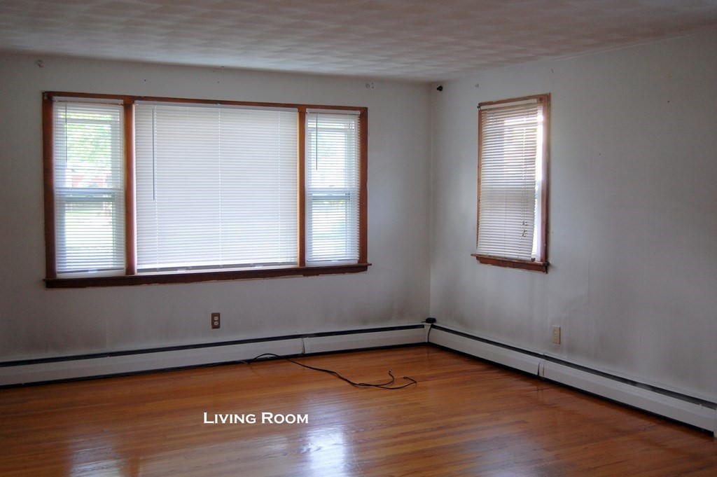 81 Rowland Street Springfield, MA 01107 - Photo 11 of 28 Gallery Image 11