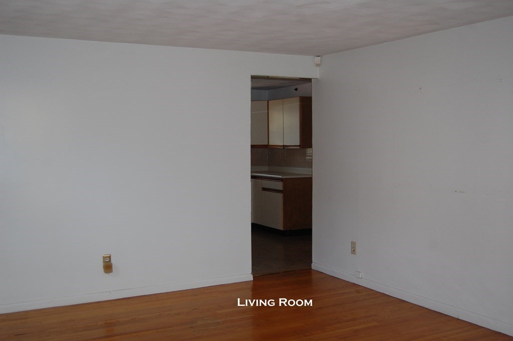 81 Rowland Street Springfield, MA 01107 - Photo 10 of 28 Gallery Image 10