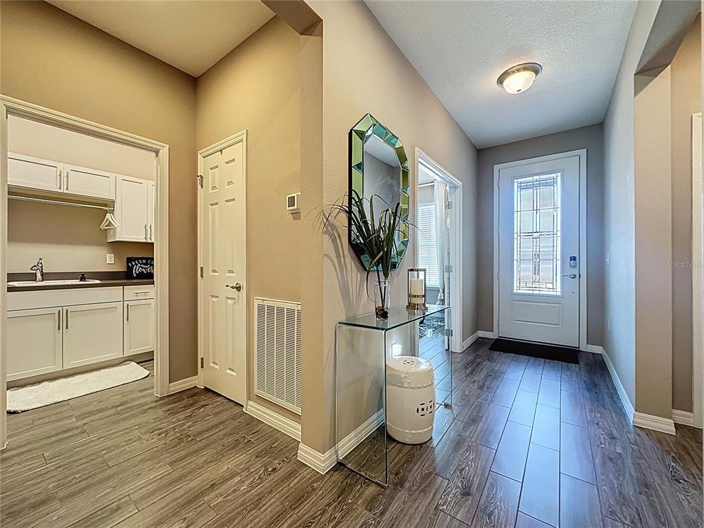 201 Silver Maple Road Groveland, FL 34736 - Photo 7 of 89