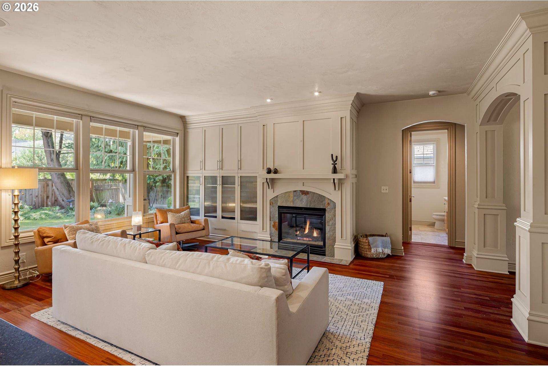 1270 Brickley Road Eugene, OR 97401 - Photo 11 of 47 Living Room