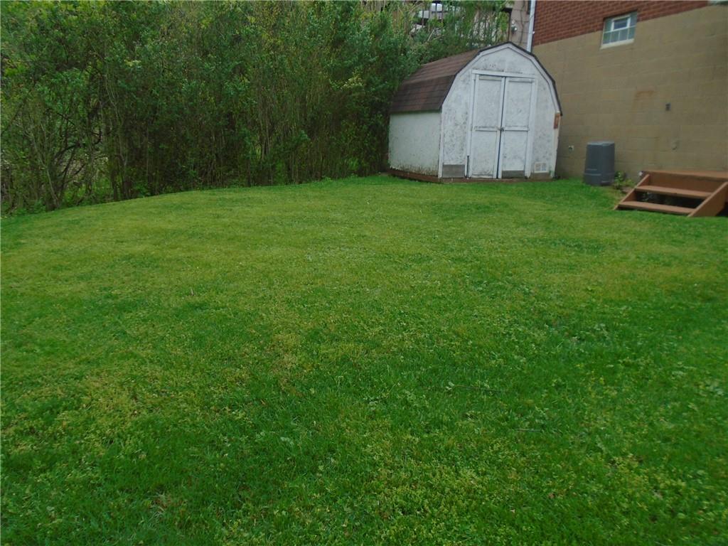 1121 Spruce Street Ambridge, PA 15003 - Photo 28 of 41