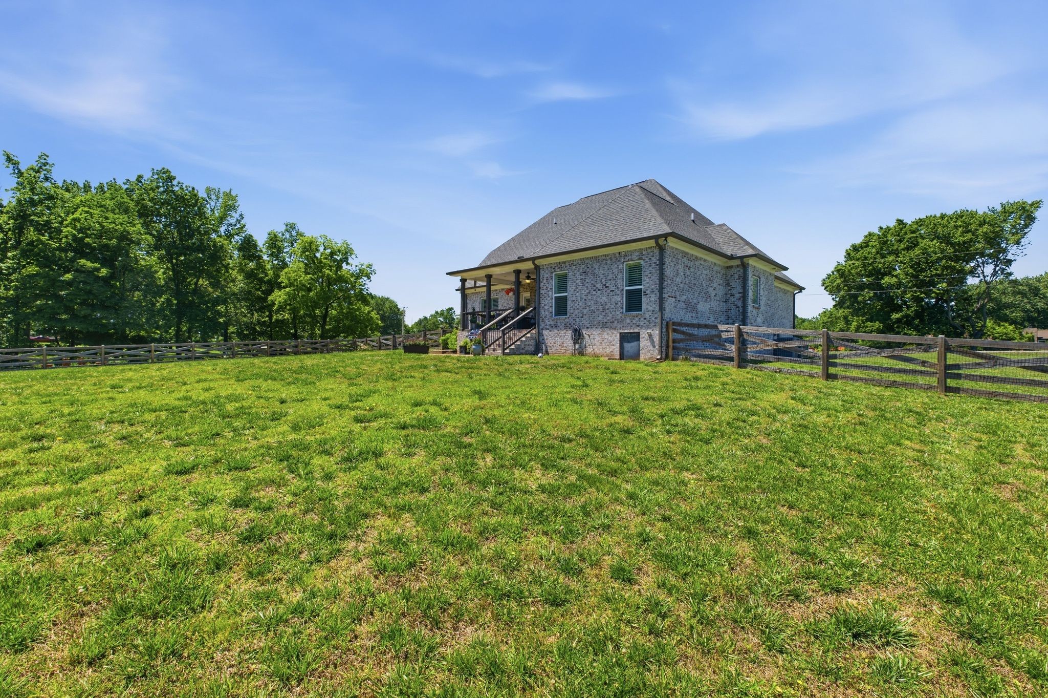 17845 Highway 76 East Springfield, TN 37172 - Photo 49 of 55 a view of a house with a yard