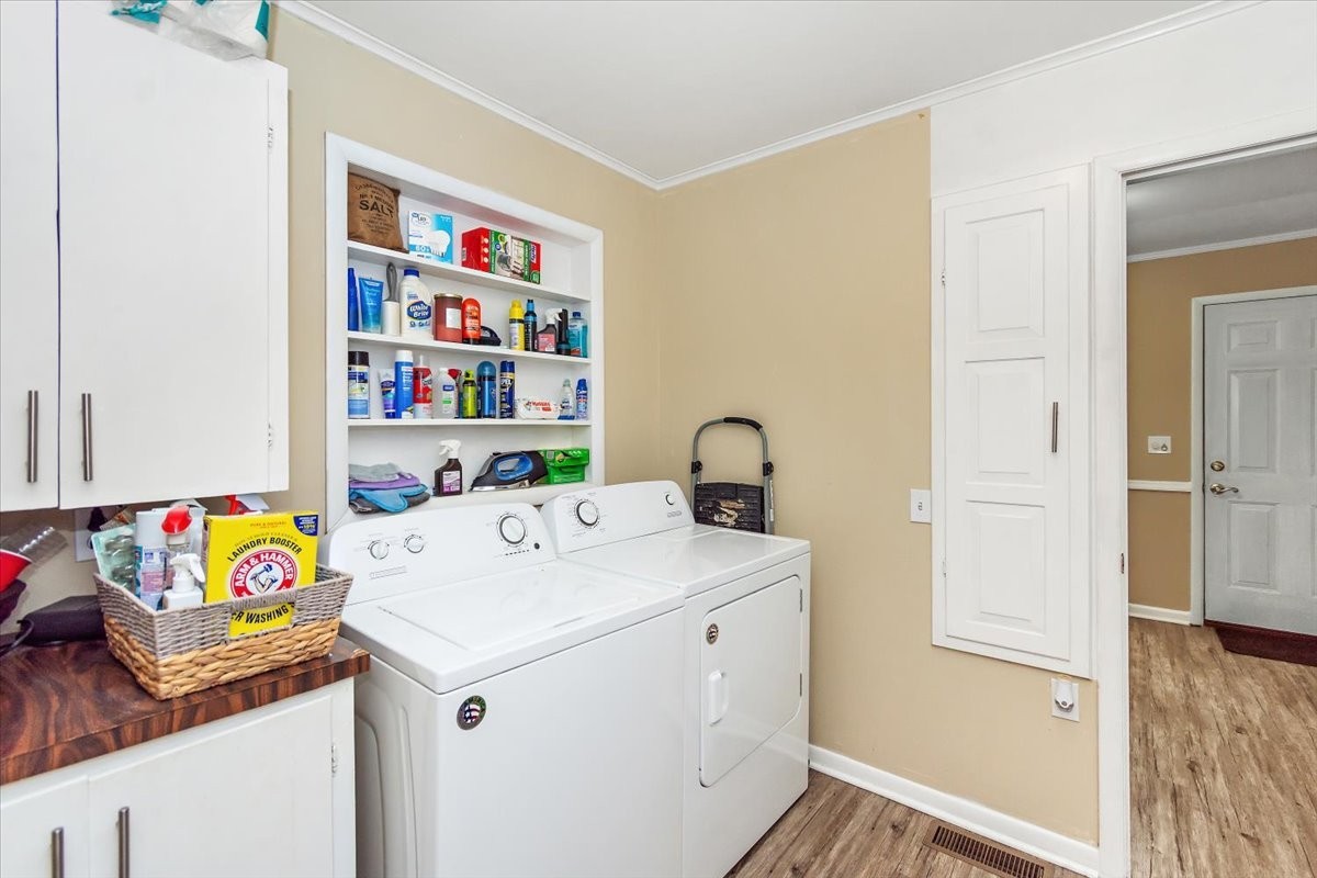 19 Horseshoe Bend Road Leoma, TN 38468 - Photo 14 of 29 a utility room with dryer and washer