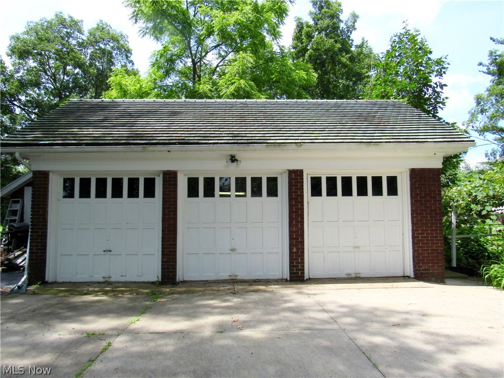 2564 Copley Road Akron, OH 44321 - Photo 27 of 35