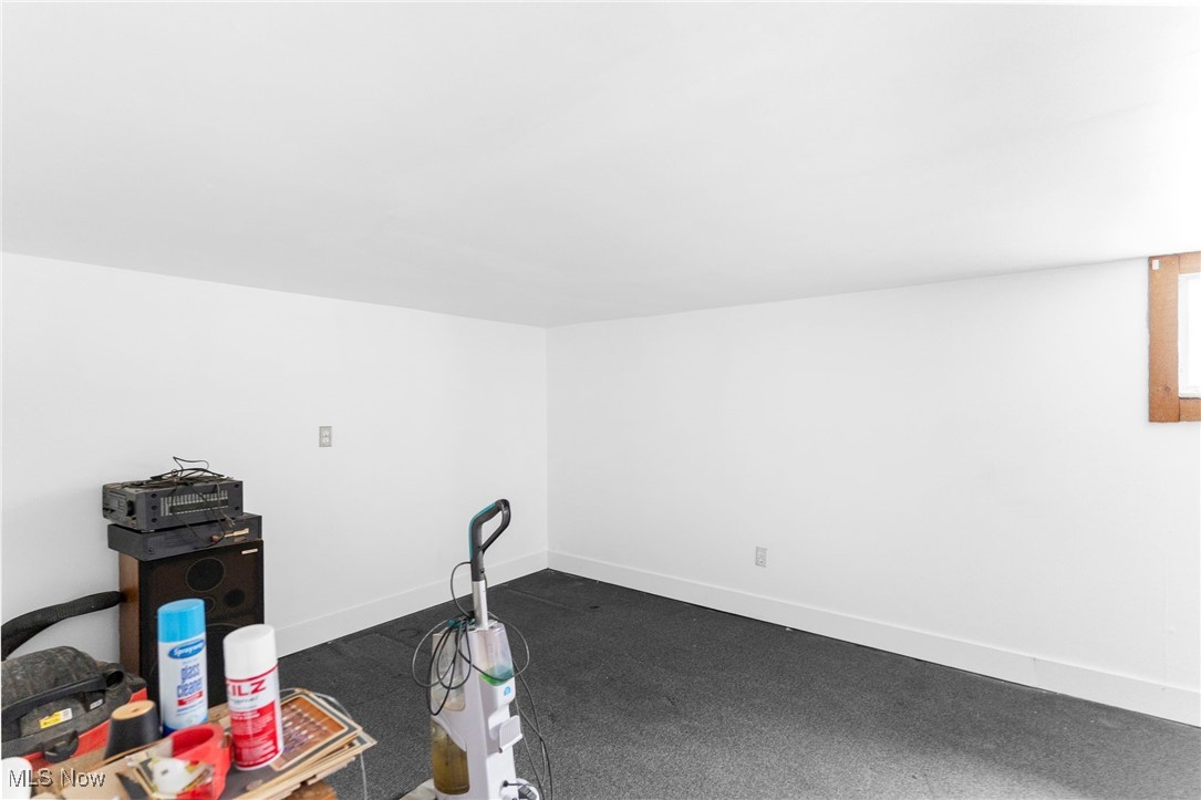 2508 Applegate Road Hubbard, OH 44425 - Photo 17 of 27 Gallery Image 17