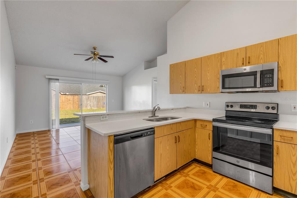 6772 Callie Road Orlando, FL 32818 - Photo 12 of 29 Gallery Image 12