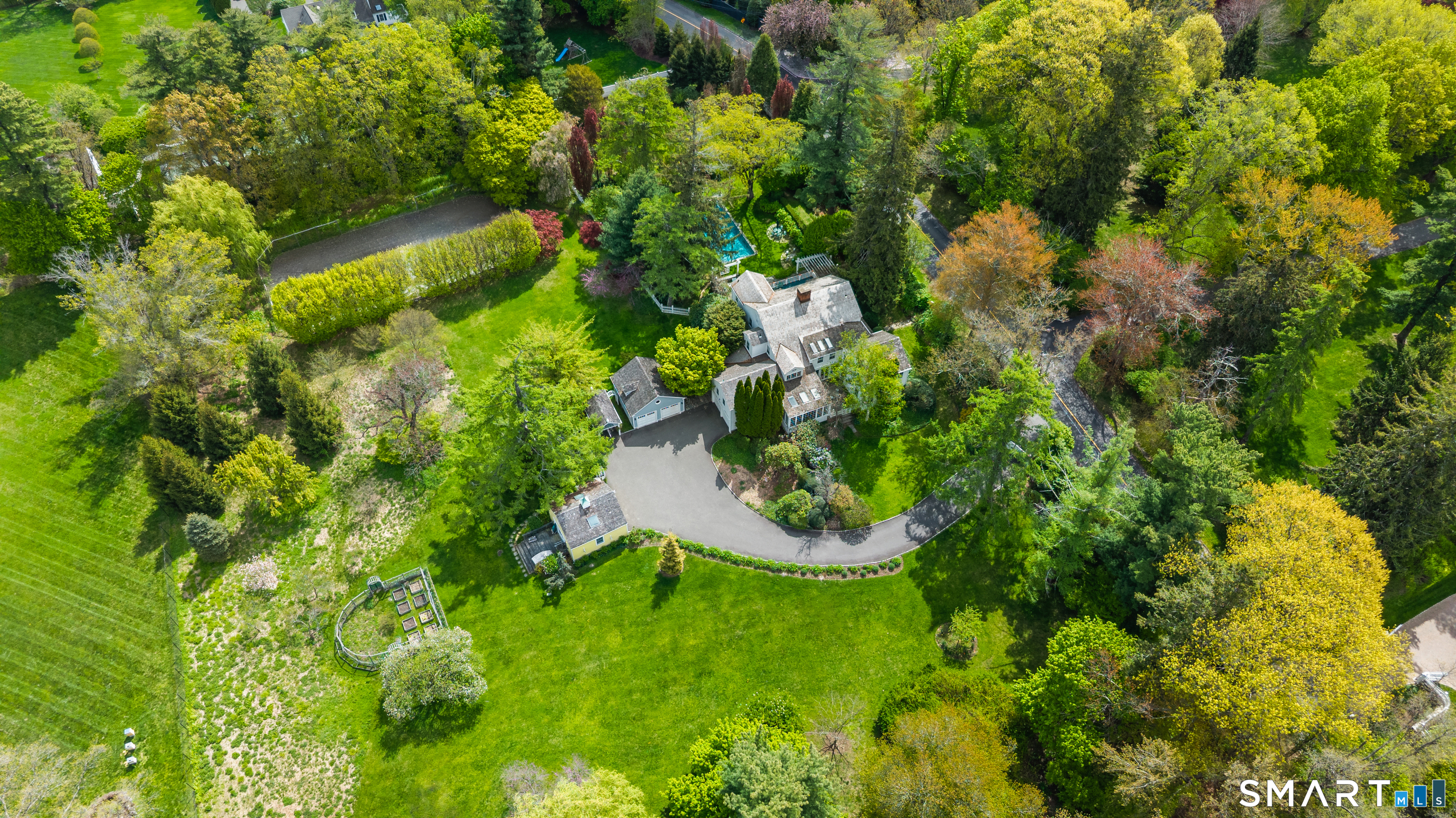 11 Clapboard Hill Road Westport, CT 06880 - Photo 2 of 22