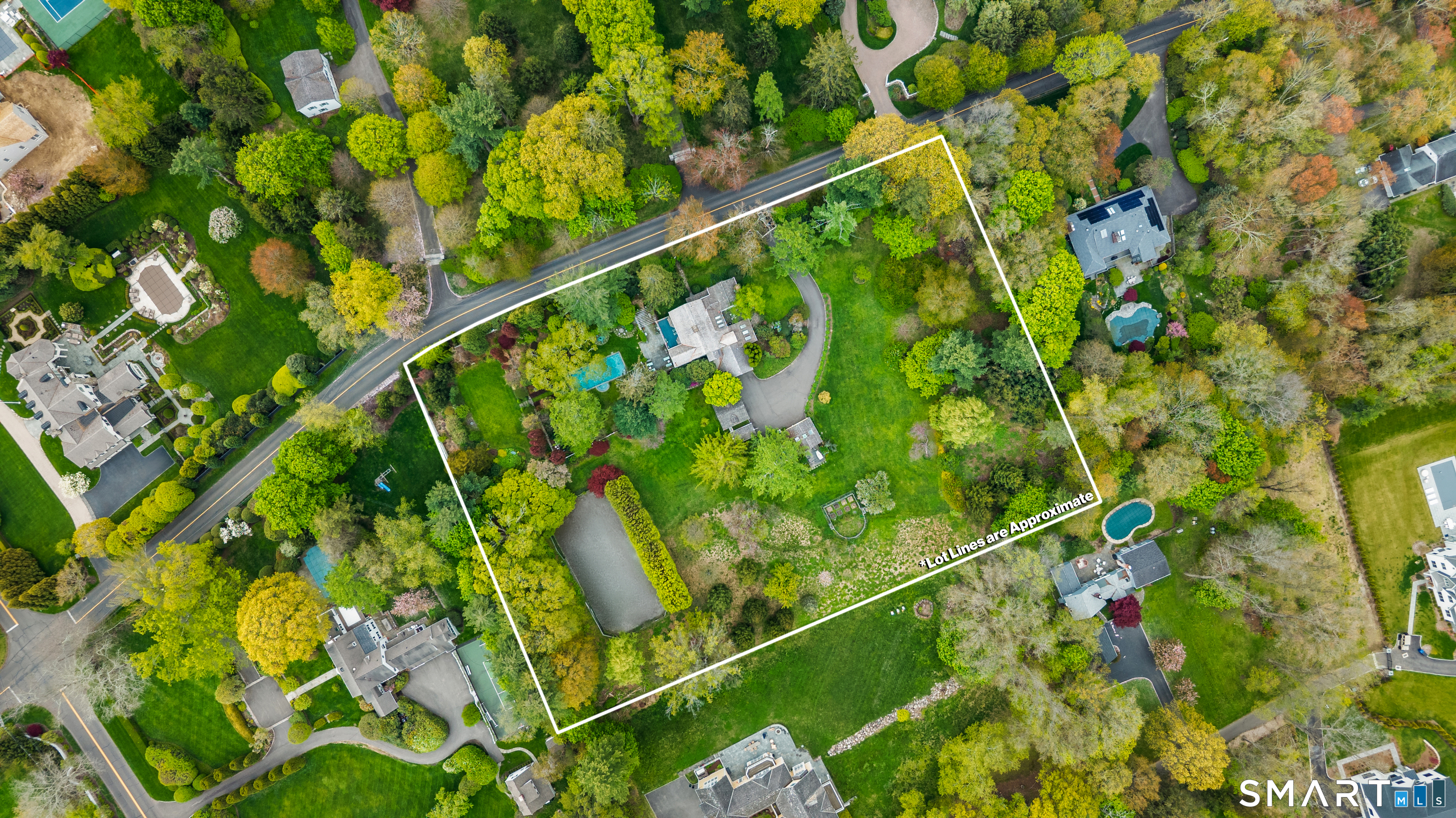 11 Clapboard Hill Road Westport, CT 06880 - Photo 3 of 22