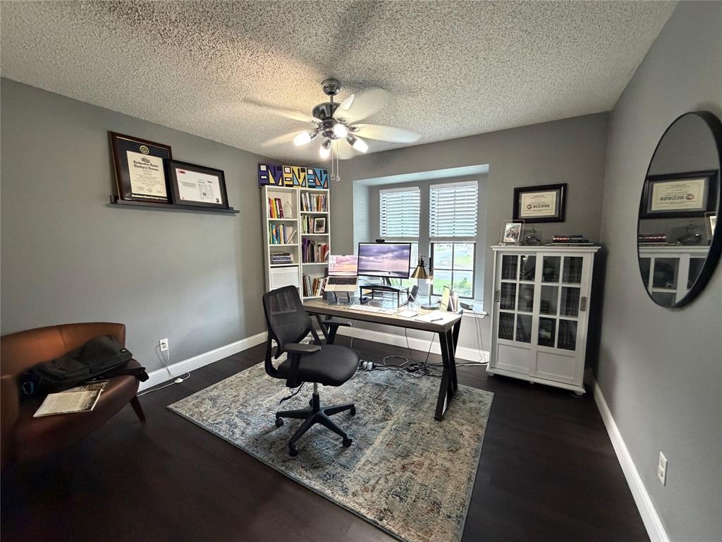 925 Manciples Way Abilene, TX 79602 - Photo 19 of 30 a living room with furniture and a window