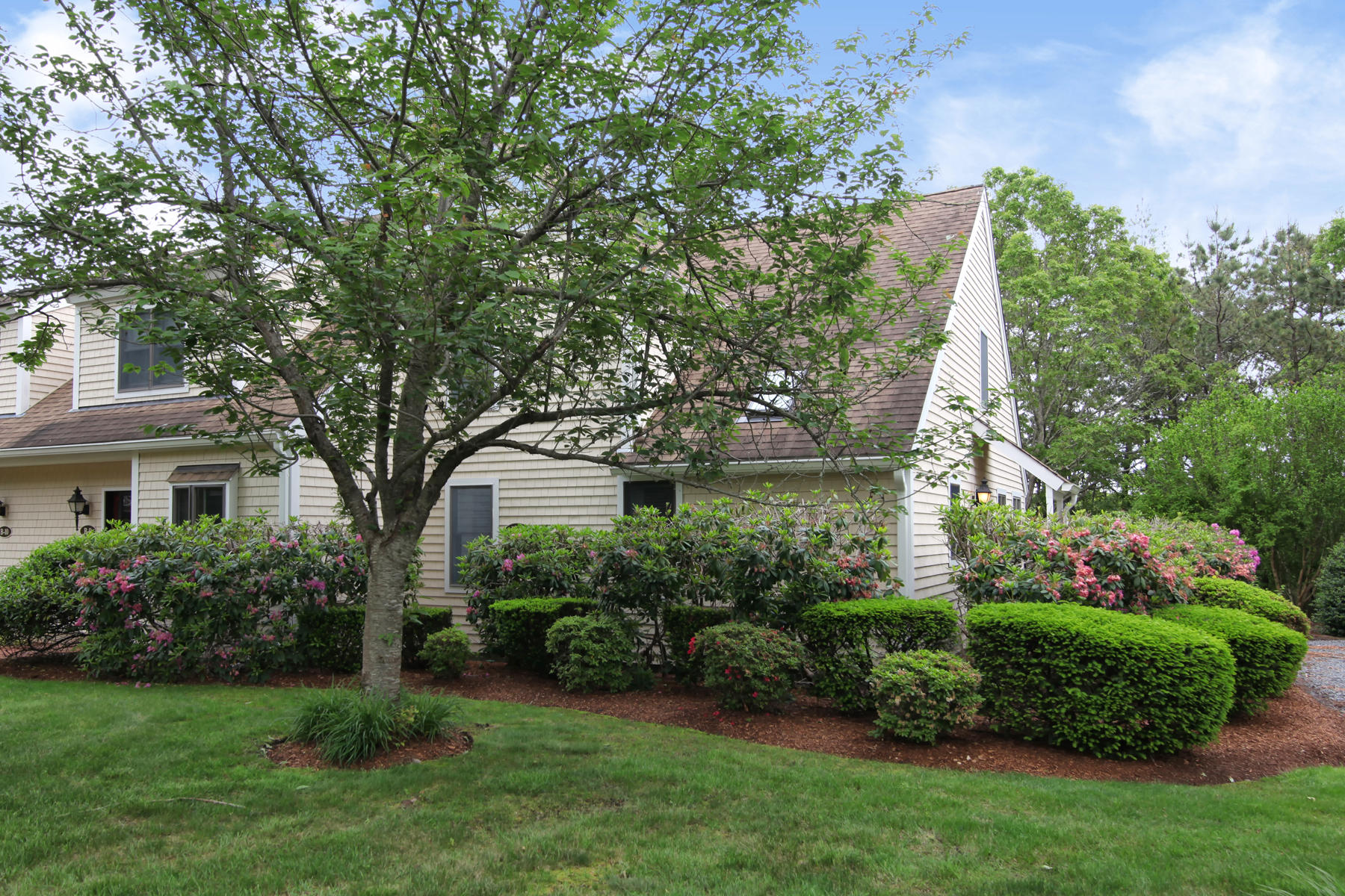8 B Shellback Way Mashpee, MA 02649 - Photo 1 of 25 001_8Shellback_06082017