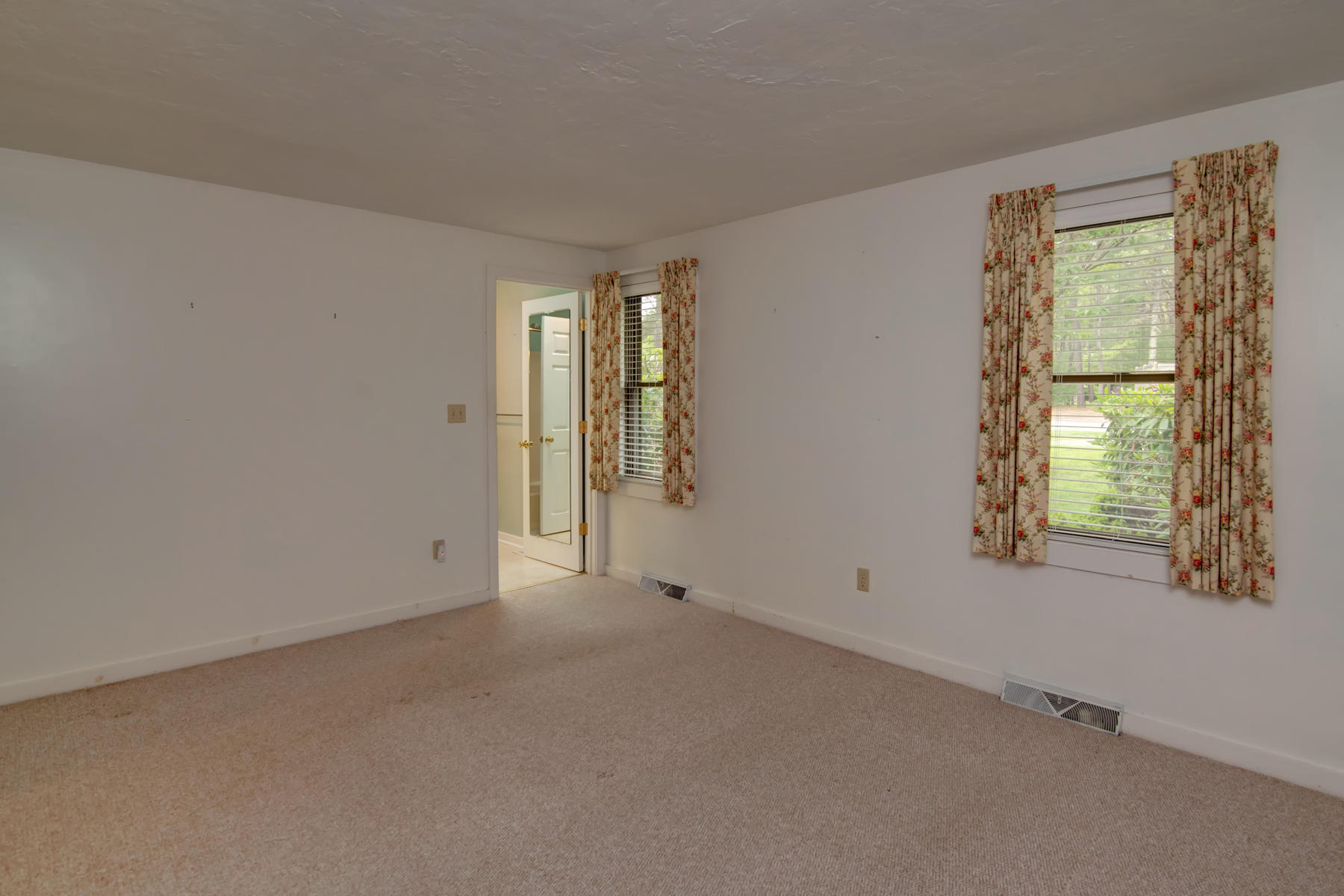 8 B Shellback Way Mashpee, MA 02649 - Photo 16 of 25 016_8Shellback_06082017