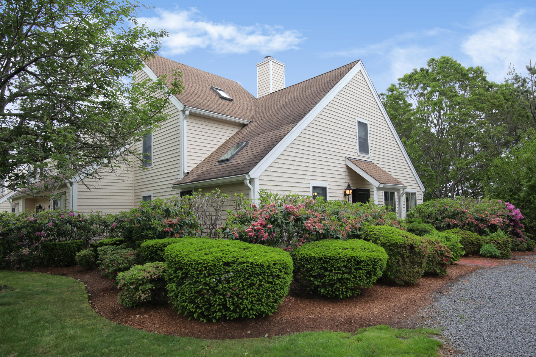 8 B Shellback Way Mashpee, MA 02649 - Photo 2 of 25 002_8Shellback_06082017