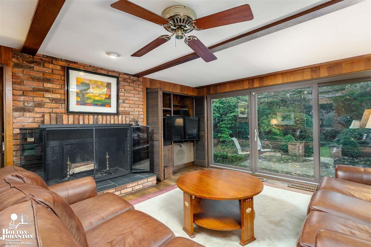 193 Merriweather Road Grosse Pointe Farms, MI 48236 - Photo 15 of 68