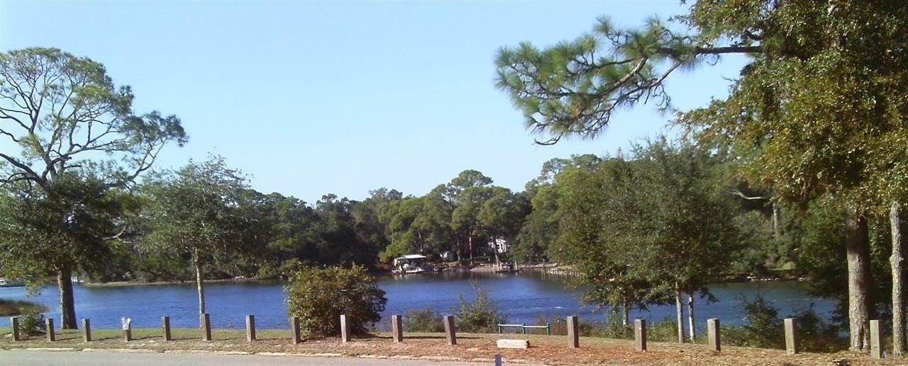 207 Berry Road Pensacola, FL 32507 - Photo 18 of 23