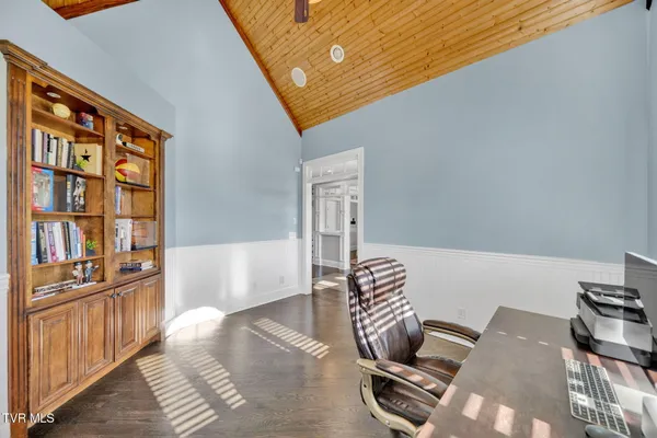 $1,175,000 | 301 Sunset Ridge Court, Johnson City, TN 37615