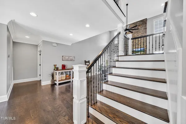 $1,175,000 | 301 Sunset Ridge Court, Johnson City, TN 37615