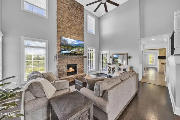 $1,175,000 | 301 Sunset Ridge Court, Johnson City, TN 37615