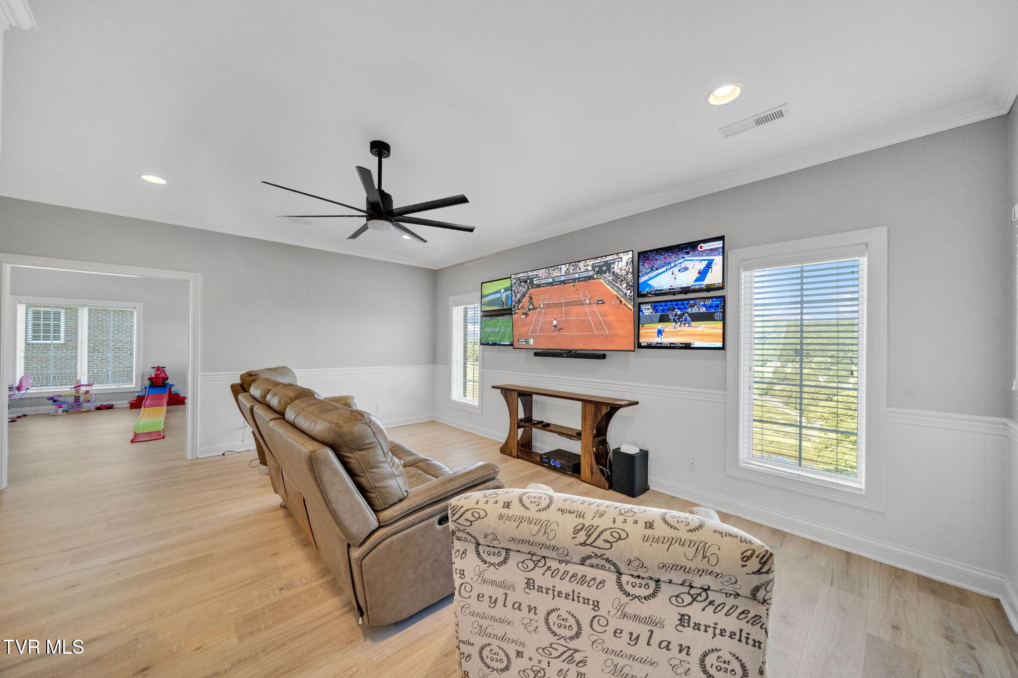 301 Sunset Ridge Court Johnson City, TN 37615 - Photo 44 of 80 47-web-or-mls-DSC02985