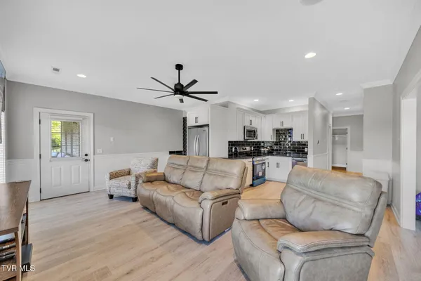 $1,175,000 | 301 Sunset Ridge Court, Johnson City, TN 37615