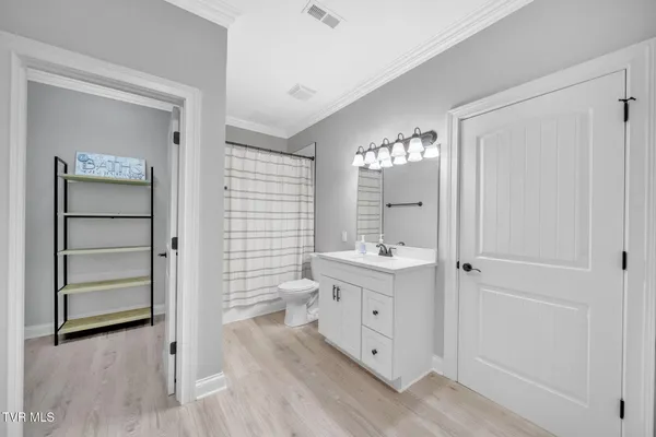 $1,175,000 | 301 Sunset Ridge Court, Johnson City, TN 37615