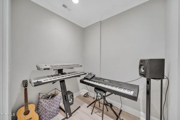 $1,175,000 | 301 Sunset Ridge Court, Johnson City, TN 37615