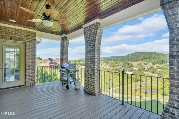 $1,175,000 | 301 Sunset Ridge Court, Johnson City, TN 37615