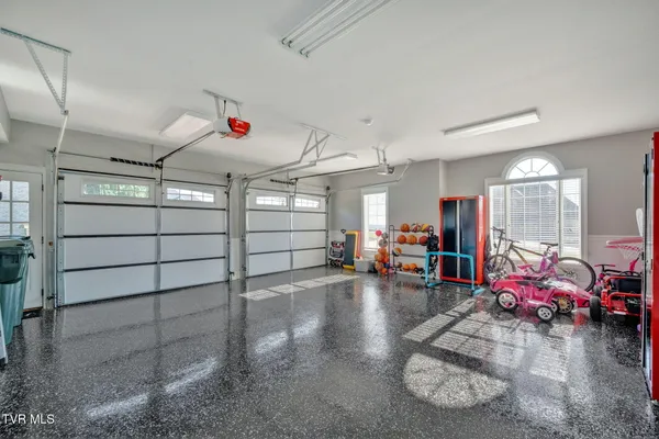 $1,175,000 | 301 Sunset Ridge Court, Johnson City, TN 37615