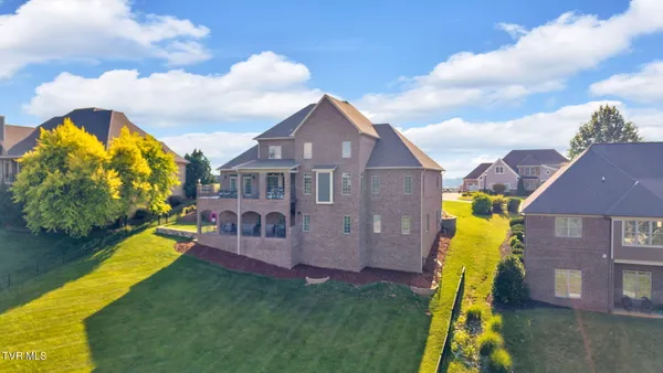$1,175,000 | 301 Sunset Ridge Court, Johnson City, TN 37615