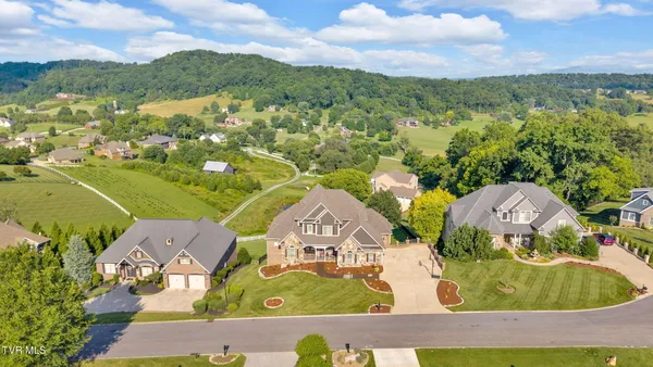 $1,175,000 | 301 Sunset Ridge Court, Johnson City, TN 37615