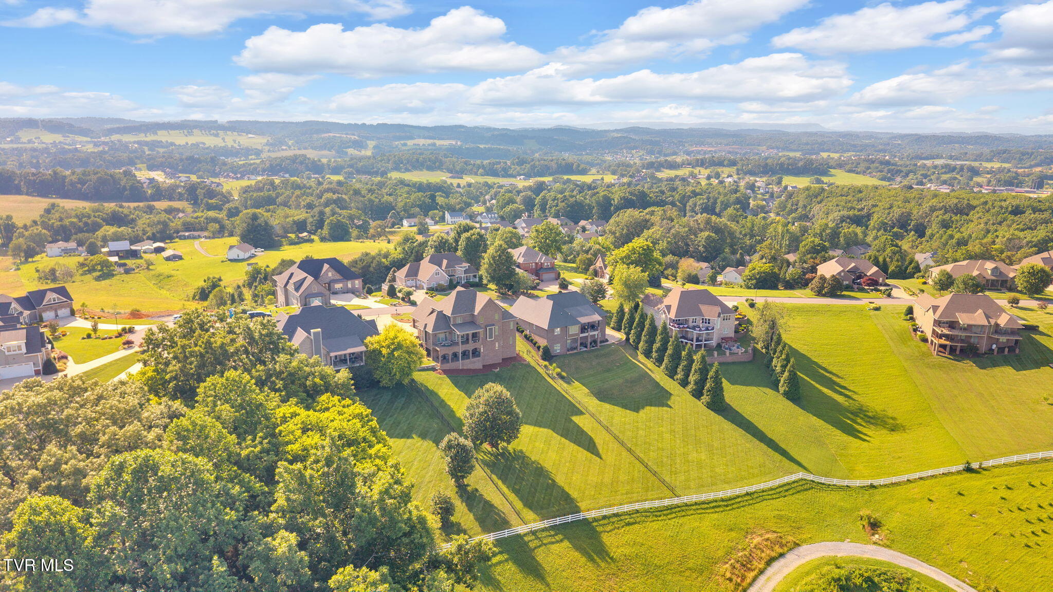 301 Sunset Ridge Court Johnson City, TN 37615 - Photo 76 of 80 75-web-or-mls-DJI_20250703174854_0898_D