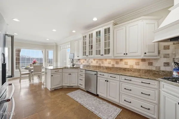 $1,175,000 | 301 Sunset Ridge Court, Johnson City, TN 37615