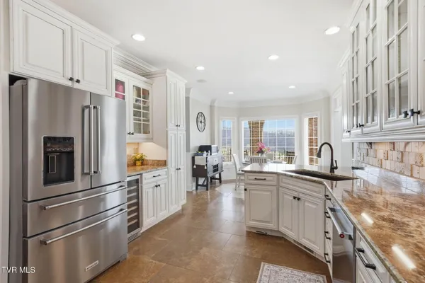 $1,175,000 | 301 Sunset Ridge Court, Johnson City, TN 37615