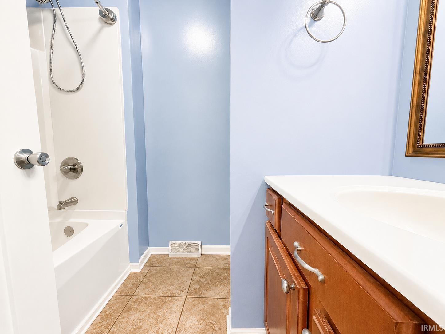 1604 Hickory Street Southwest DeMotte, IN 46310 - Photo 13 of 19 Gallery Image 13