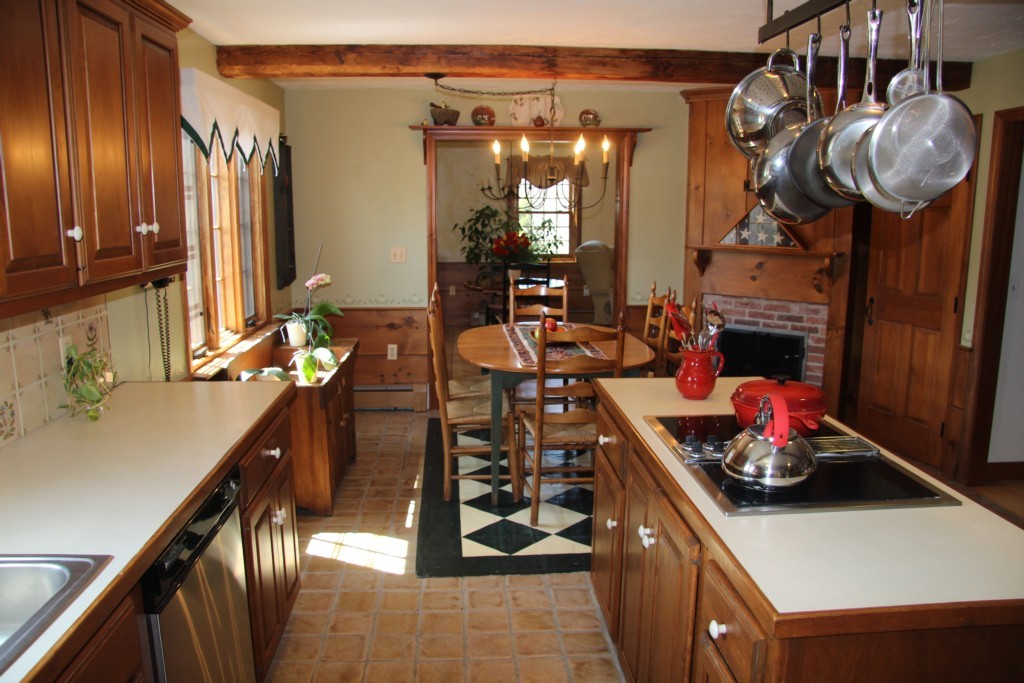 43 Wilder Road Sterling, MA 01564 - Photo 4 of 28
