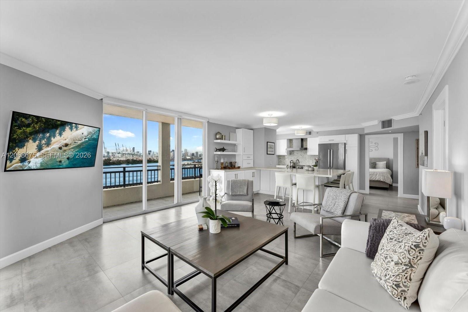 90 Alton Road, Unit 1102 Miami Beach, FL 33139 - Photo 4 of 40 Gallery Image 4