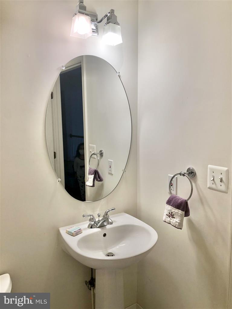 1893 Crescent Park Drive, Unit 109B Reston, VA 20190 - Photo 13 of 26