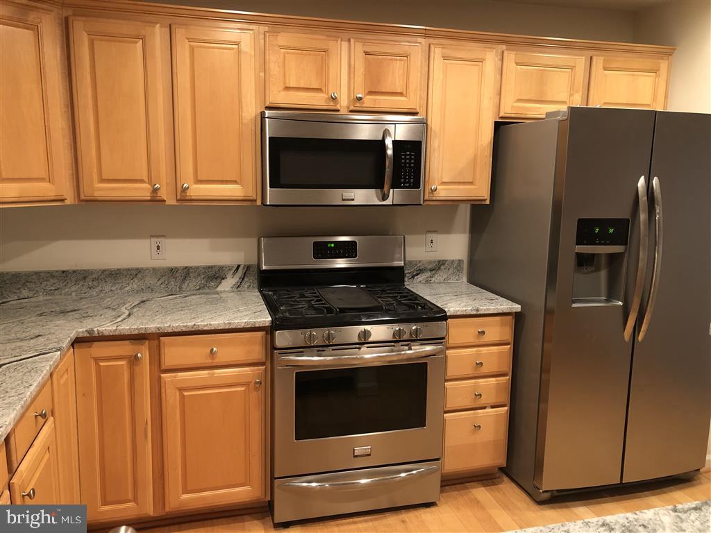1893 Crescent Park Drive, Unit 109B Reston, VA 20190 - Photo 4 of 26