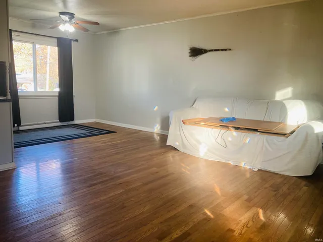 $89,900 | 916 West 10th Street, Connersville, IN 47331