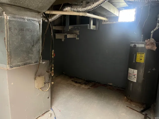 $89,900 | 916 West 10th Street, Connersville, IN 47331