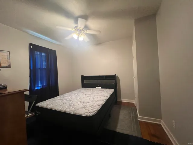 $89,900 | 916 West 10th Street, Connersville, IN 47331