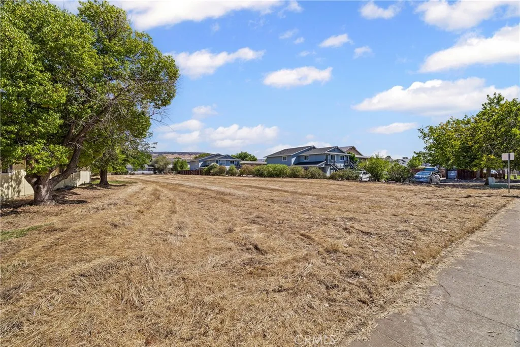 82 Nelson Road Oroville, CA 95965 - Photo 6 of 27 a view of lake view and mountain view