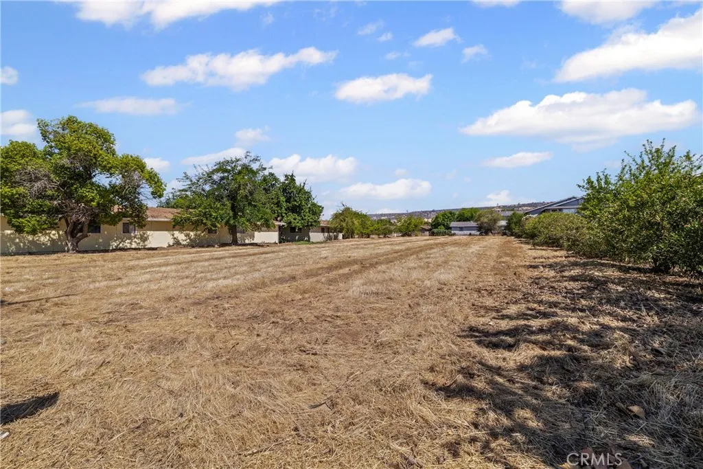 82 Nelson Road Oroville, CA 95965 - Photo 8 of 27 a view of a road with an ocean