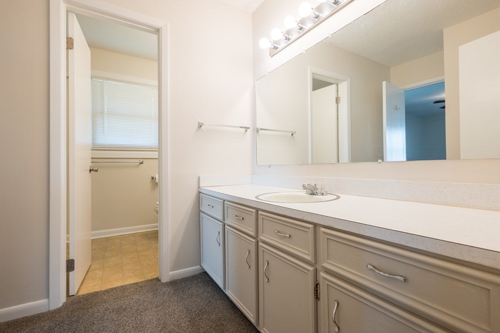 2909 Tara Road Valdosta, GA 31605 - Photo 22 of 38 Gallery Image 22