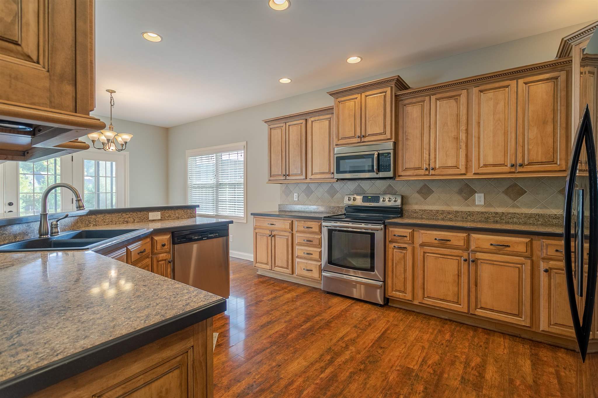 4368 Huntington Ridge Circle Newburgh, IN 47630 - Photo 13 of 35 Gallery Image 13