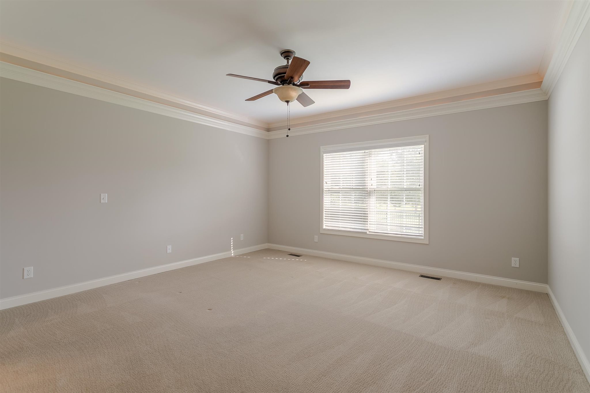 4368 Huntington Ridge Circle Newburgh, IN 47630 - Photo 18 of 35 Gallery Image 18