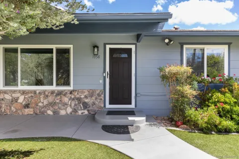 $998,000 | 1958 Lejos Drive, Escondido, CA 92025