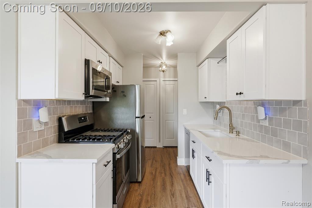 12042 15 Mile Road Sterling Heights, MI 48312 - Photo 6 of 25
