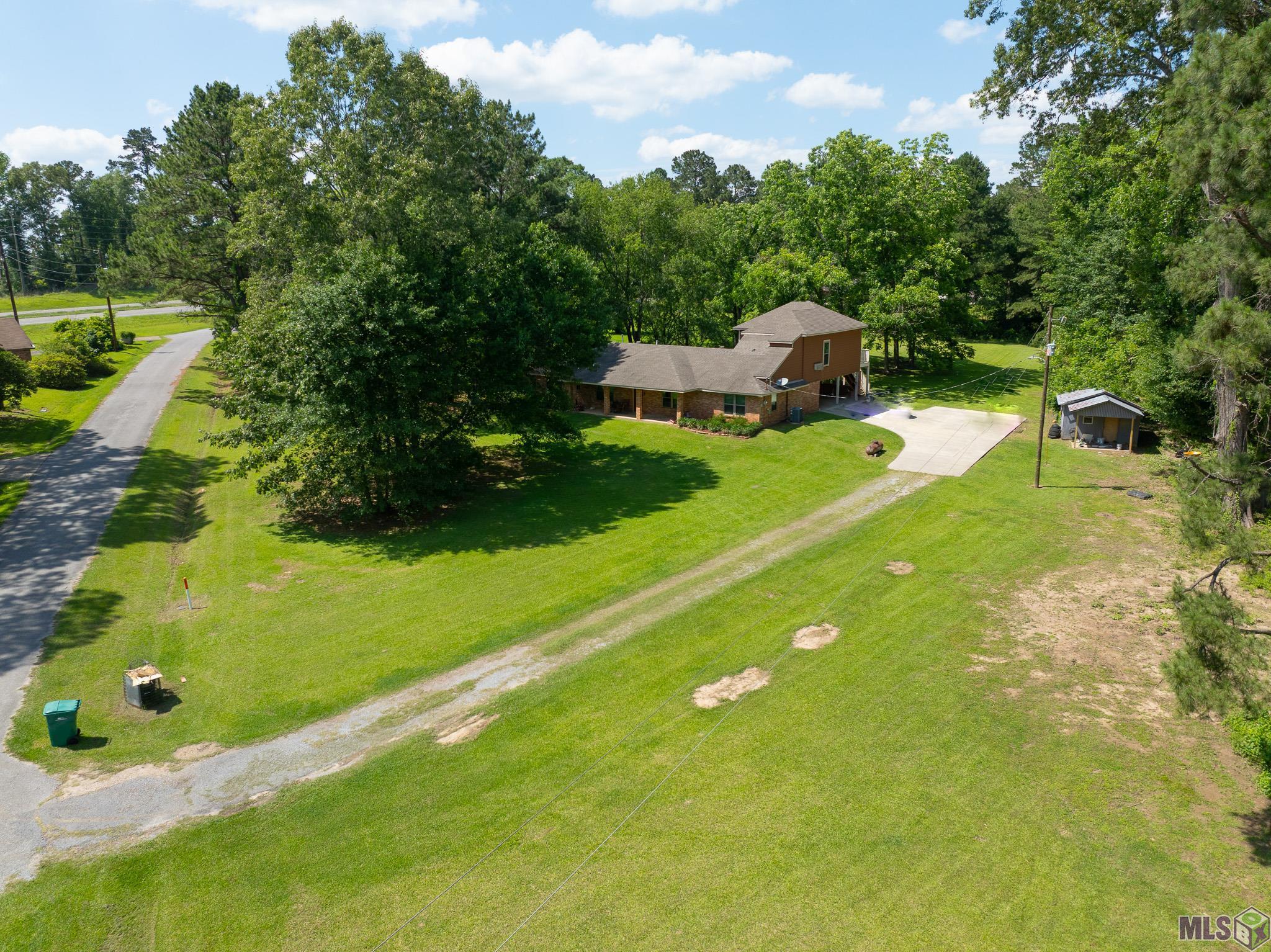10890 Brown Rd Street St. Francisville, LA 70775 - Photo 2 of 23