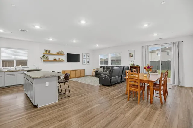 $489,000 | 2036 Bacall Court, Olivehurst, CA 95961